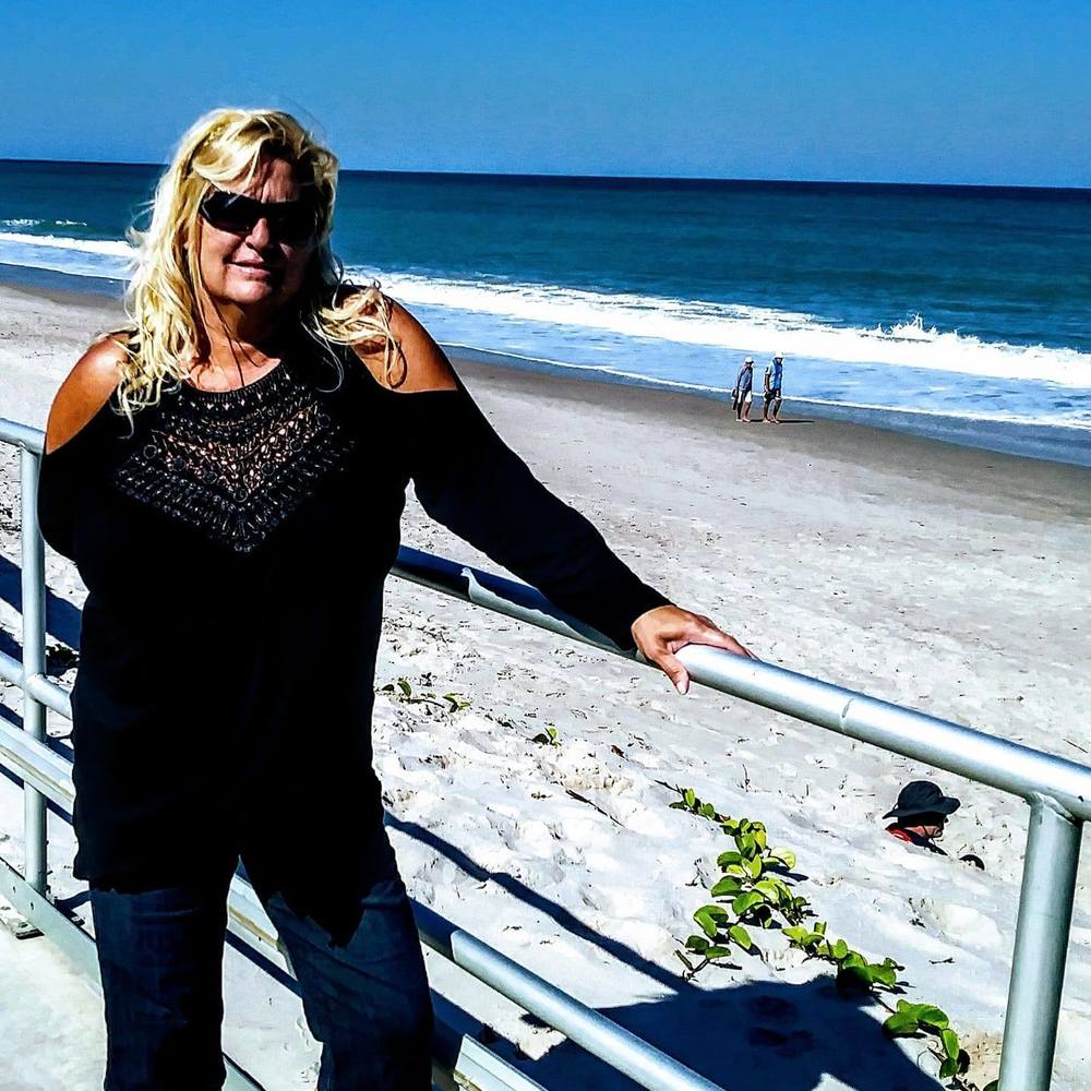 Meet your Posher, Annette